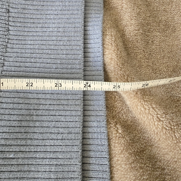 Athleta Wool Purple V-Neck Sweater - Picture 3 of 4